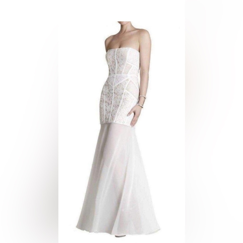 BCBGMAXAZRIA “Alyce” Strapless Lace & Tulle Mermaid Gown – Off White, Size 0